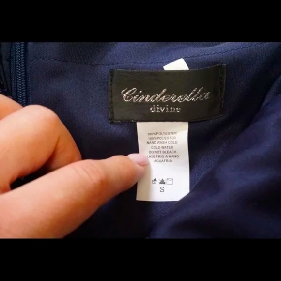 Cinderella Divine Gown - Picture 5 of 5